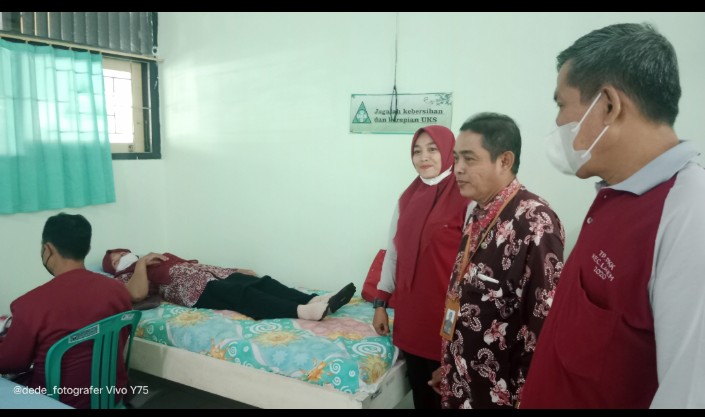 PENDAMPINGAN DONOR DARAH DI SMPN 3 LASEM